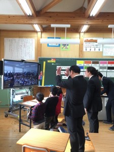 テレプレゼンを利用した授業の様子です