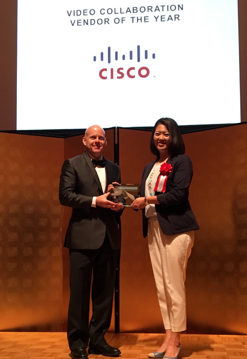 シェアNo.1になったときのForresterの授賞式