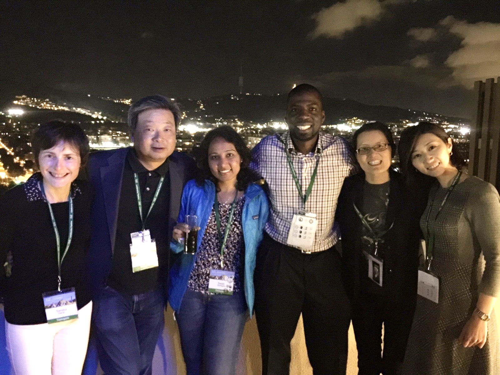 2015 年にバルセロナで開催されたグローバル研修に参加（田名部）