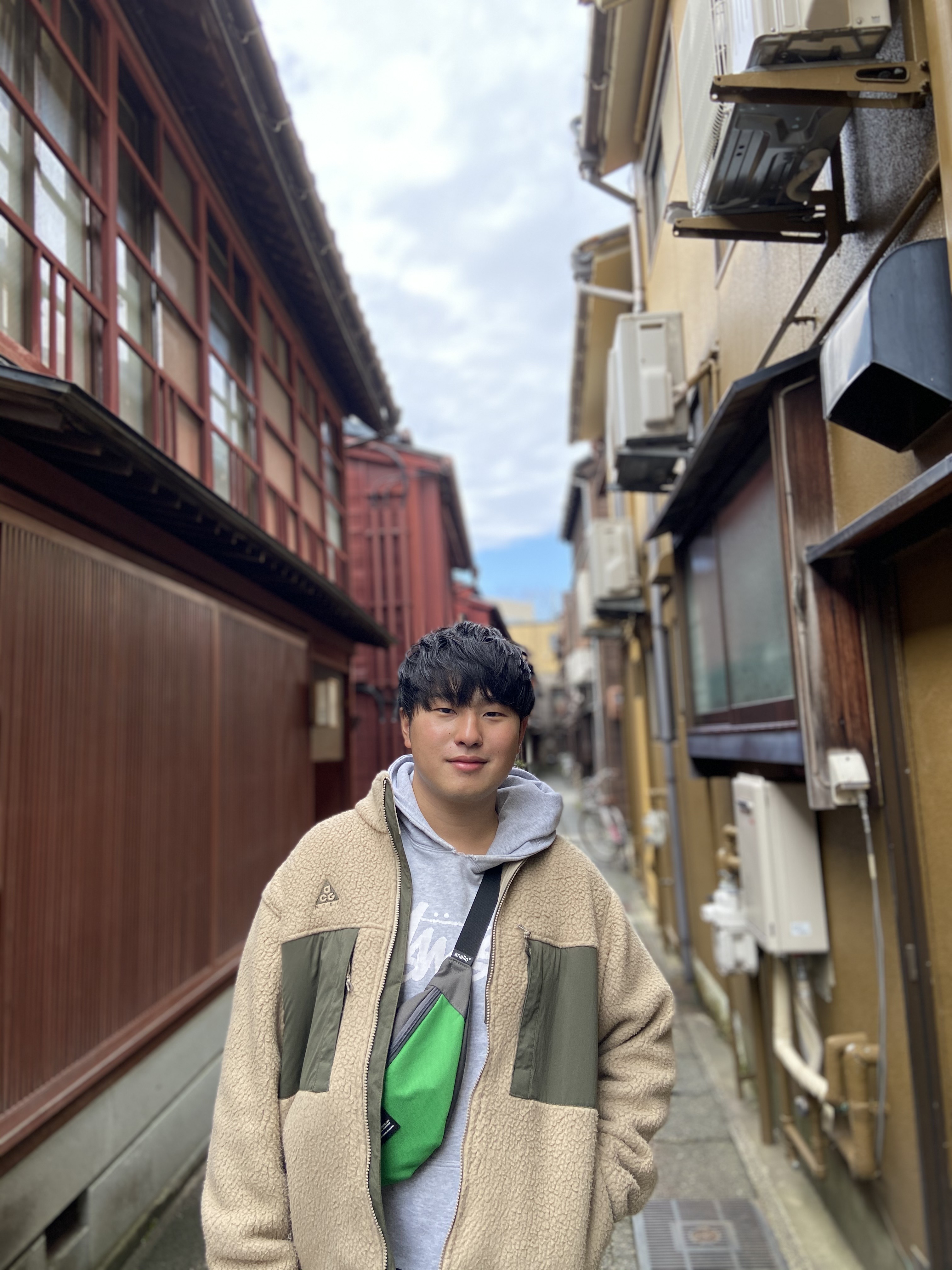 サービスプロバイダ様担当の Associates Systems Engineer 有光祥太郎 です！