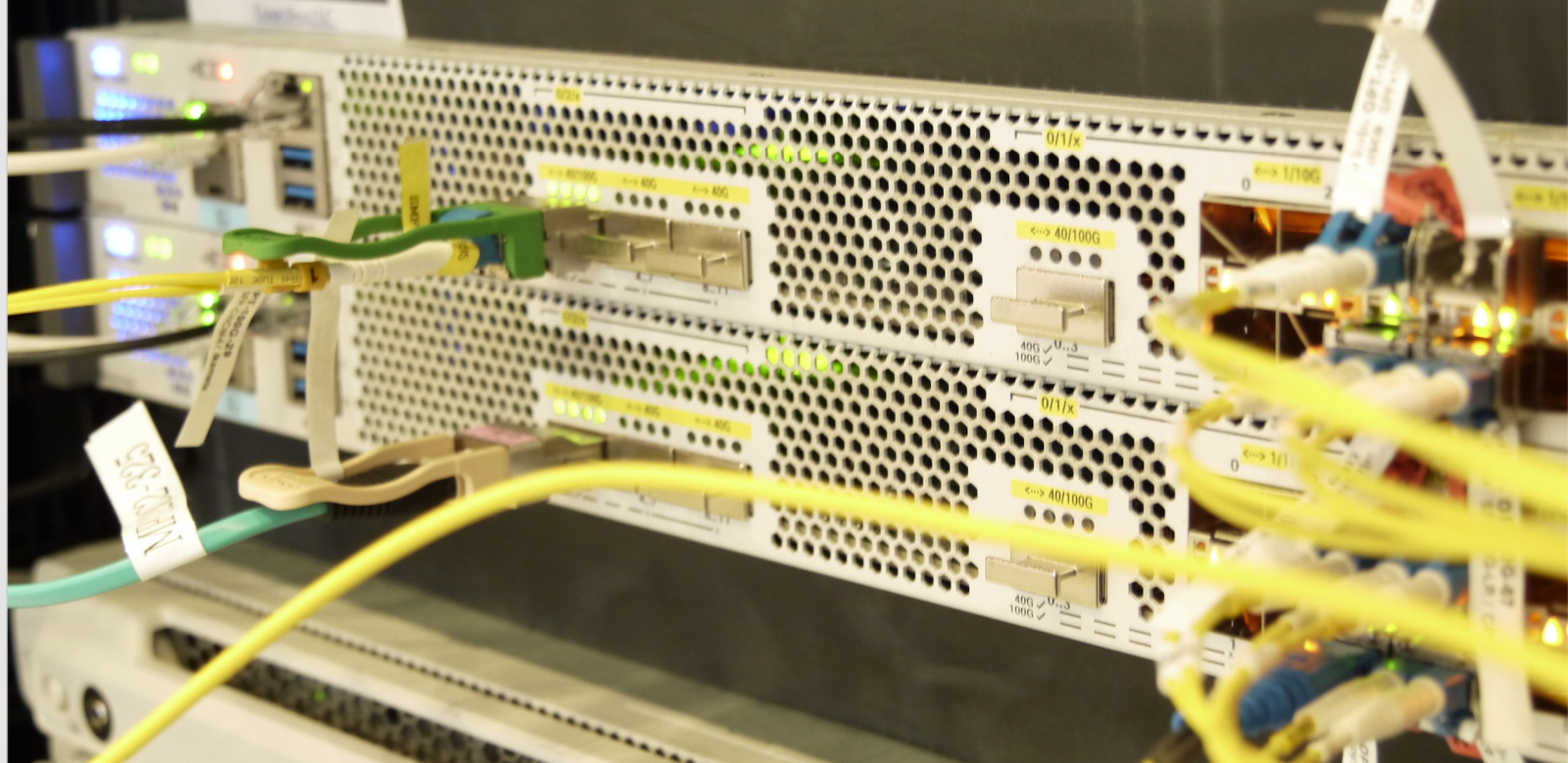 interop tokyo 2021 shownet Catlyst8500