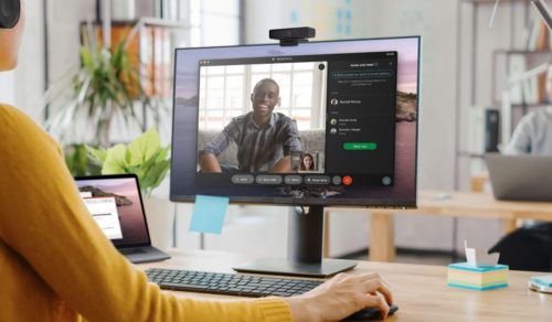 Webex Desk Camera で作業をさらに効率化
