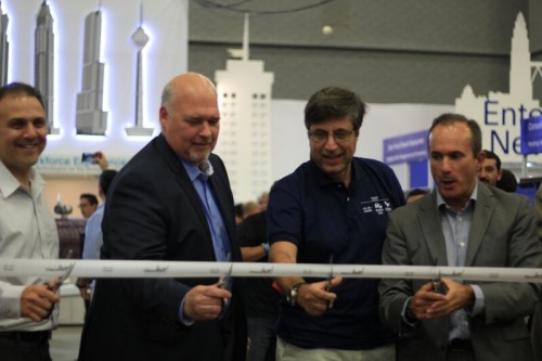 Inauguración del World of Solutions