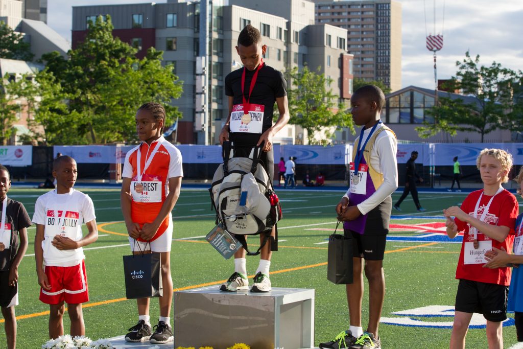Nasi Willabus – Stephen wins the Cisco Fastest Kid (Boy) competition at the Toronto Track and Field Game. Mundo Sport Images/Geoff Robins