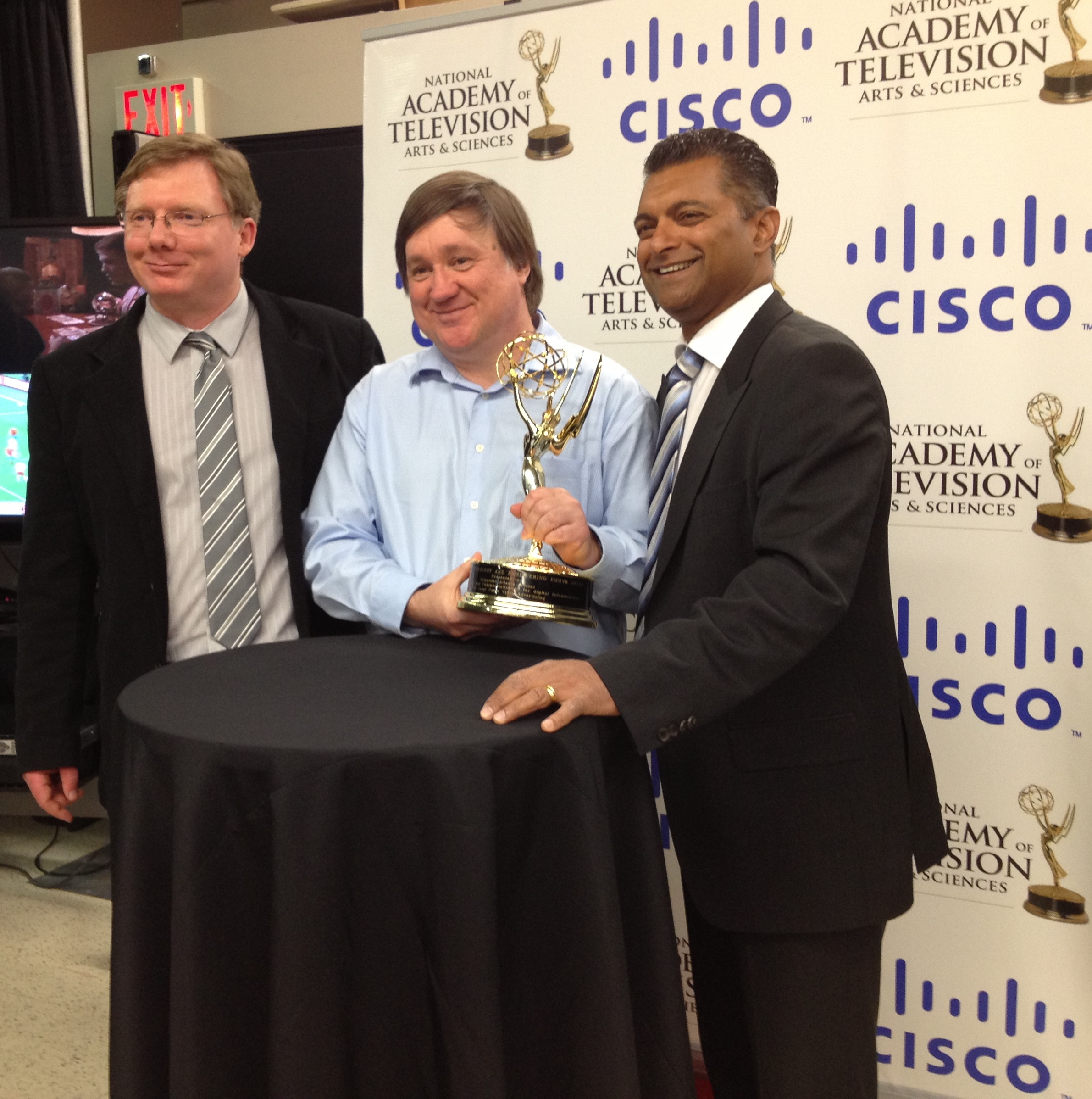 De gauche à droite: Dave Stephenson, director of engineering; Wayne Sheldrick, technical leader; Nitin Kawale, president, Cisco Canada