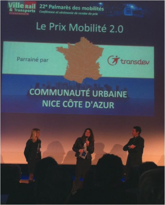 Florence Barale reçoit le prix Mobilité 2.0